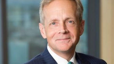 Kraft Foods chairman John Cahill to succeed Tony Vernon as CEO  