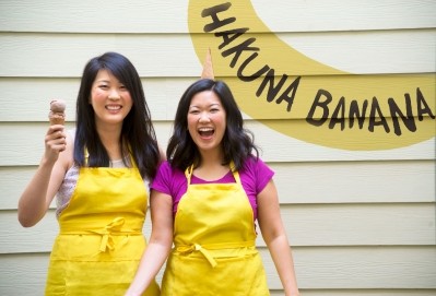 Hakuna Banana founders Hannah Hong (left) and Mollie Cha (right)