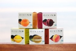 Divino comes in five flavors: Ciaculli Tangerine, Black Diamond Plum, Amalfi Lemon, Roman Kiwi, and Apulian Peach